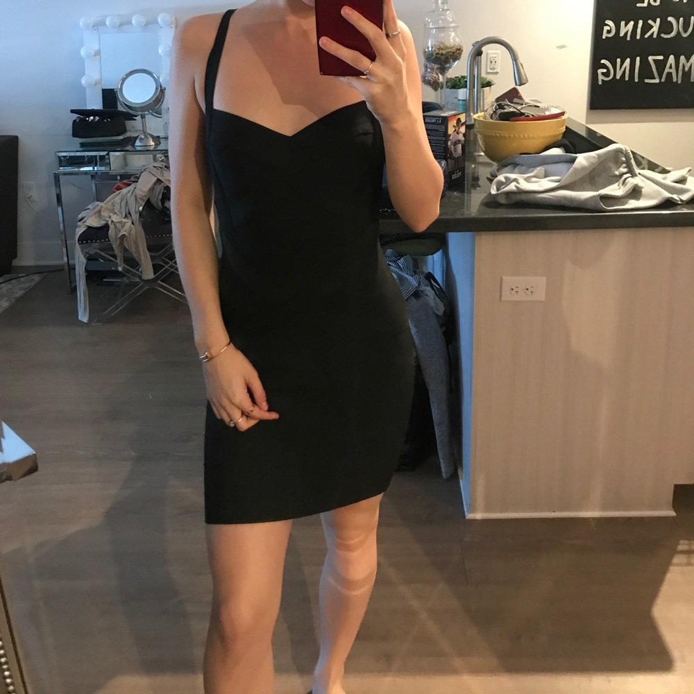 BLACK BANDAGE DRESS SIZE MED